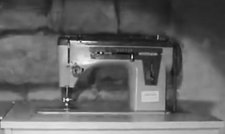 lila Disco picnic ▷ Máquinas de coser, historia - El Encanto del Pasado